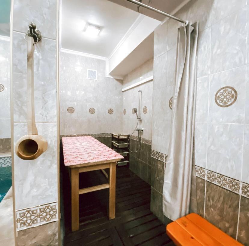 Galeon Hotel Biszkek Zewnętrze zdjęcie